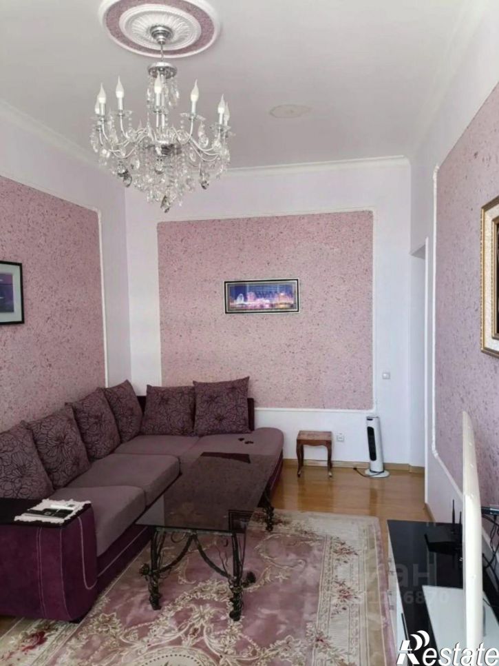 2-комн квартира улица Гайдара Гаджиева, 14И,  д. 14И