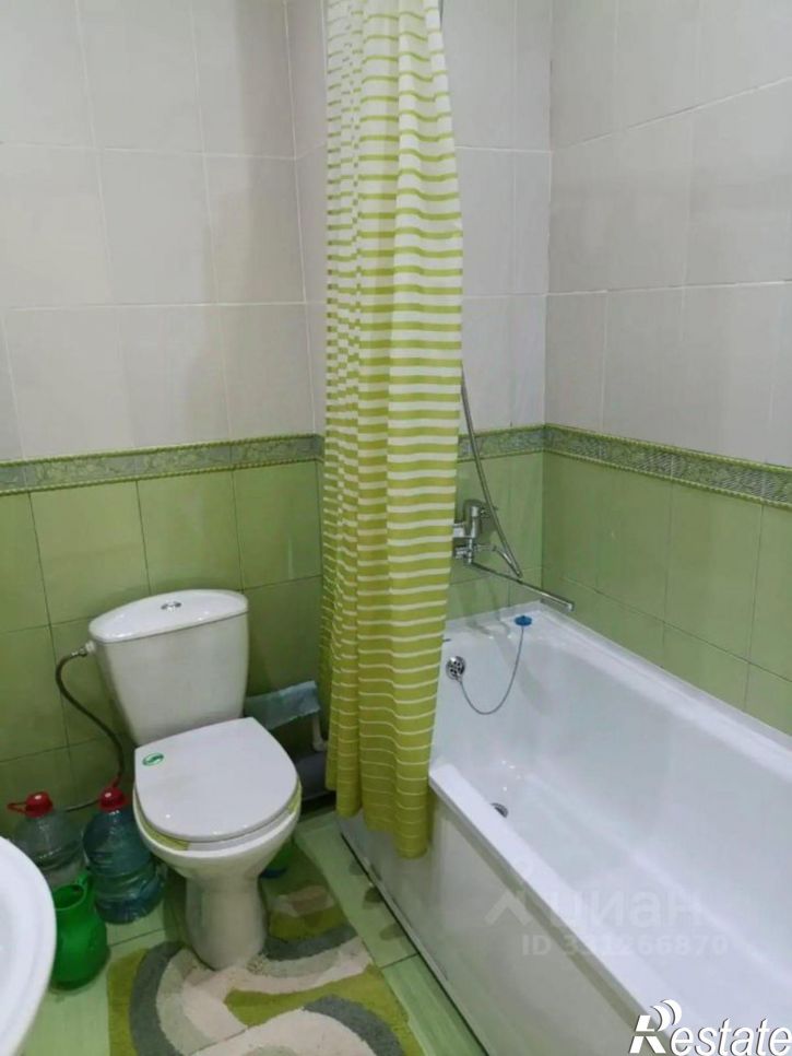 2-комн квартира улица Гайдара Гаджиева, 14И,  д. 14И