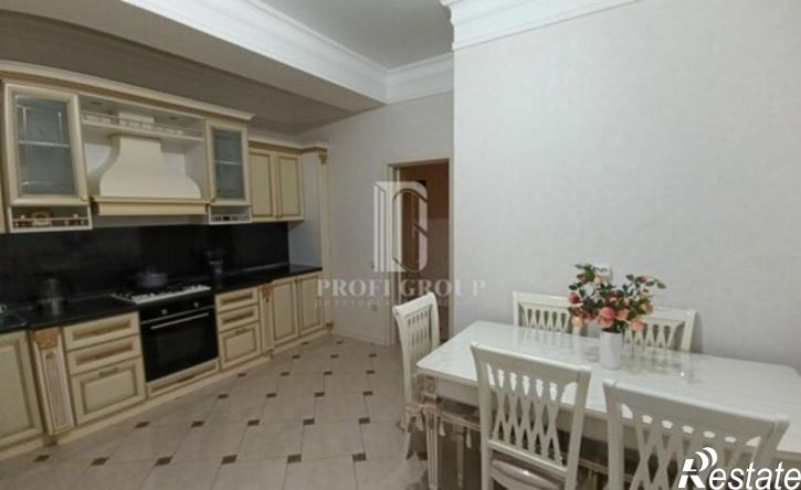 3-комн квартира ул Эльзы Ибрагимовой, 27,  д. 27