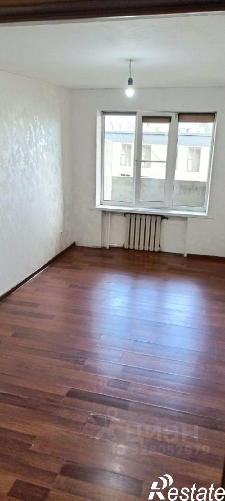 3-комн квартира ул Устарбекова, 9,  д. 9