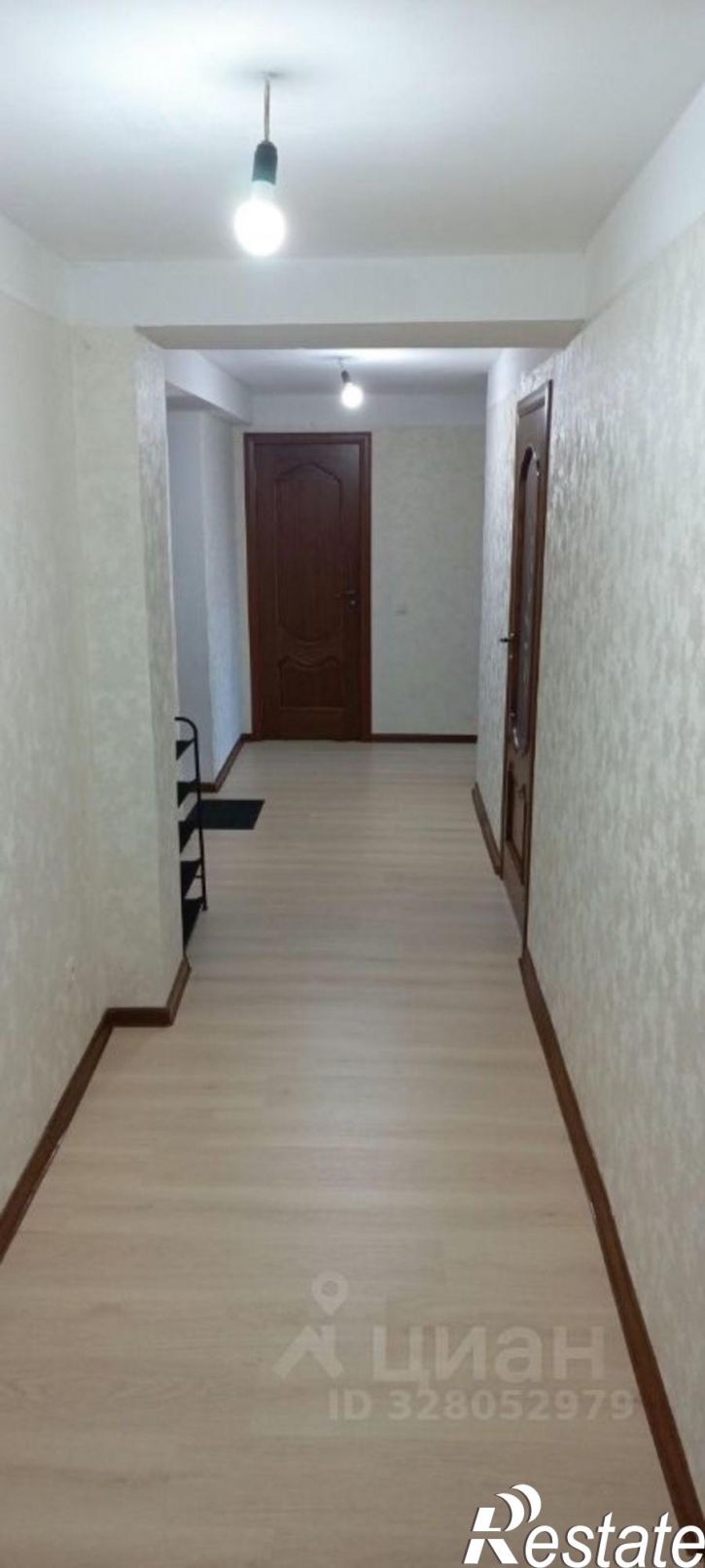 3-комн квартира ул Устарбекова, 9,  д. 9
