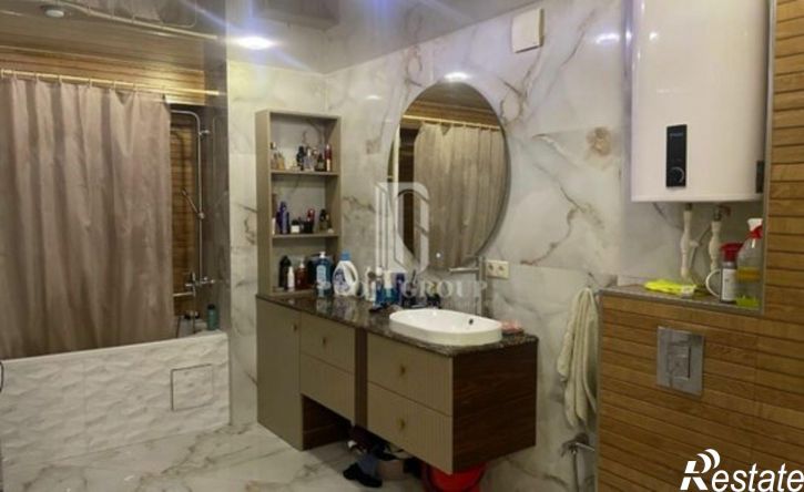 4-комн квартира улица Ирчи Казака, 3,  д. 3
