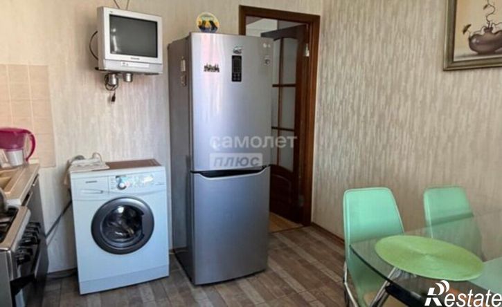 3-комн квартира проспект Петра I, 47 кВ,  д. 47 кВ