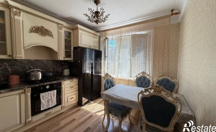 4-комн квартира проспект Петра I, 49В,  д. 49В