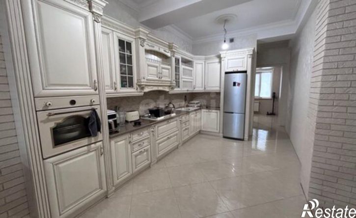 4-комн квартира улица Хаджи Булача, 17Д,  д. 17Д