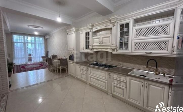 4-комн квартира улица Хаджи Булача, 17Д,  д. 17Д