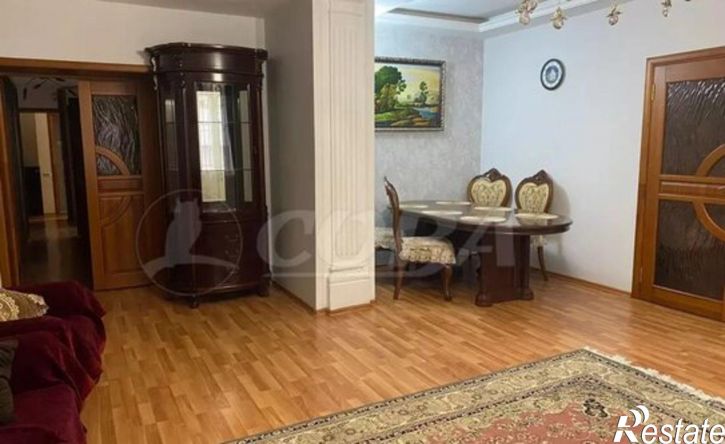 4-комн квартира ул Магидова, 138,  д. 138