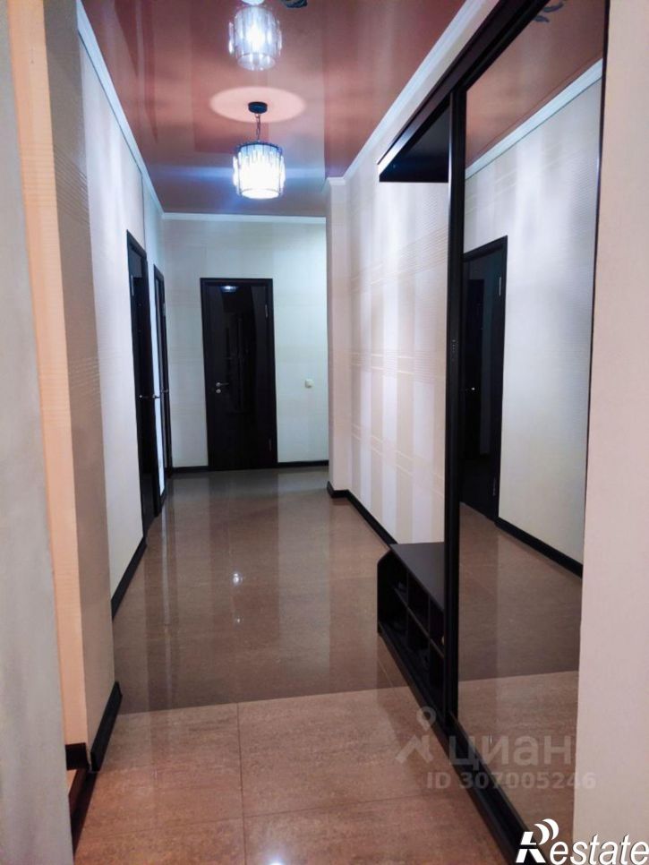 3-комн квартира пр-кт Имама Шамиля, 30Г,  д. 30Г
