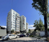 3-комн, 100кв м, этаж 4/9 ул Астемирова, 3