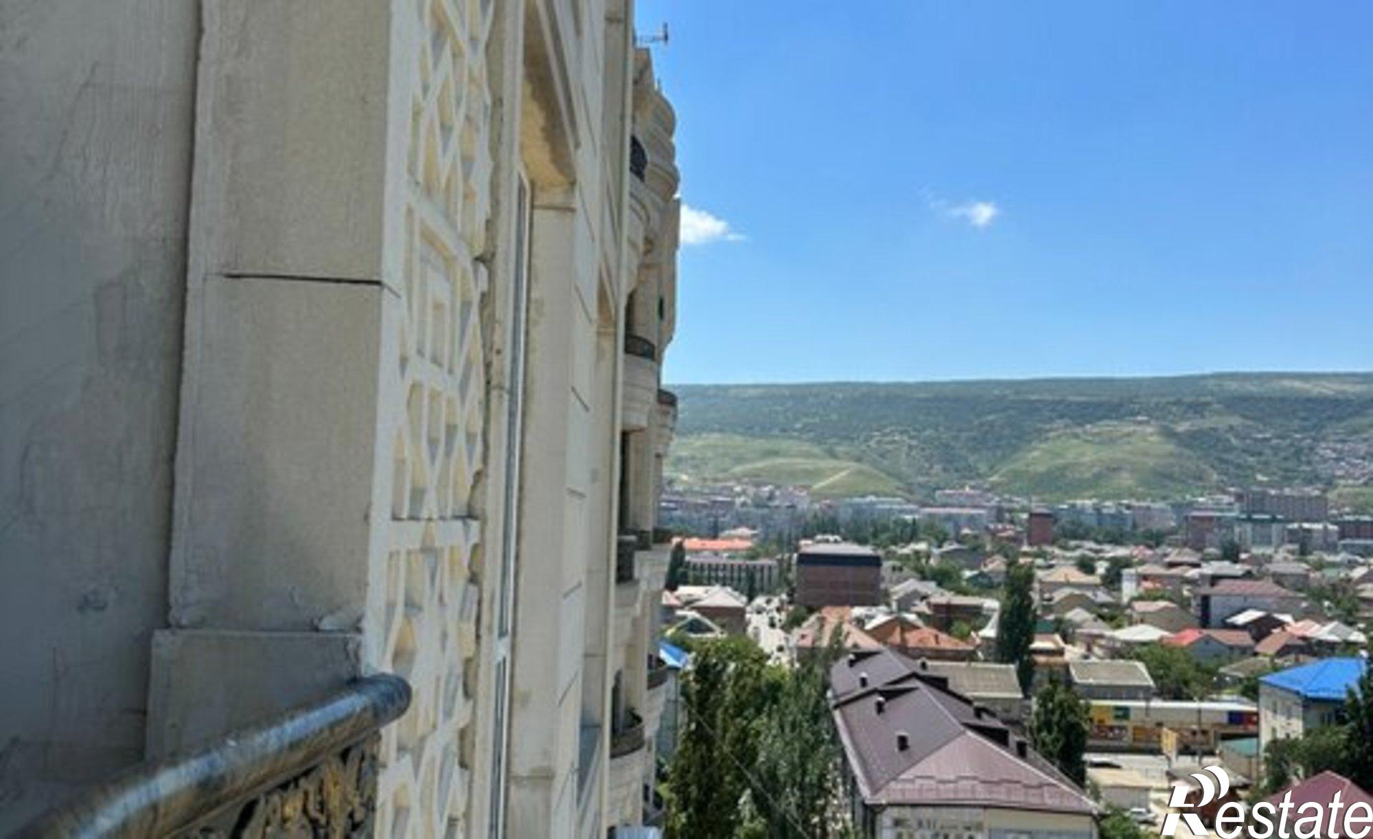 Купить квартиру за 18 500 000 рублей на ул Ирчи Казака, 36