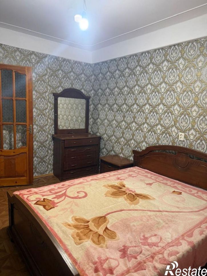 2-комн квартира ул Богатырева, 11А,  д. 11А