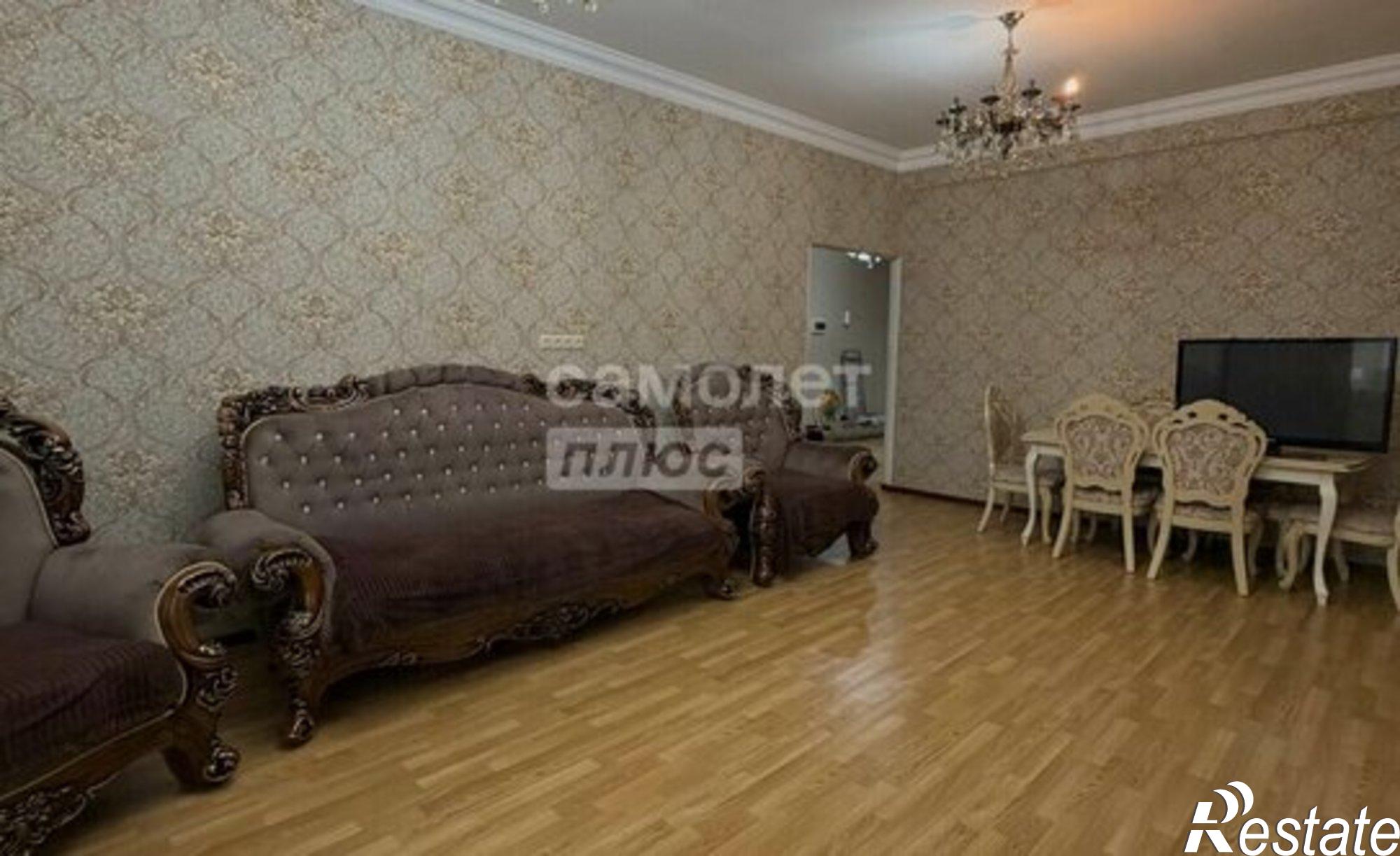 Купить квартиру за 9 300 000 рублей на пр-кт Петра 1, 109