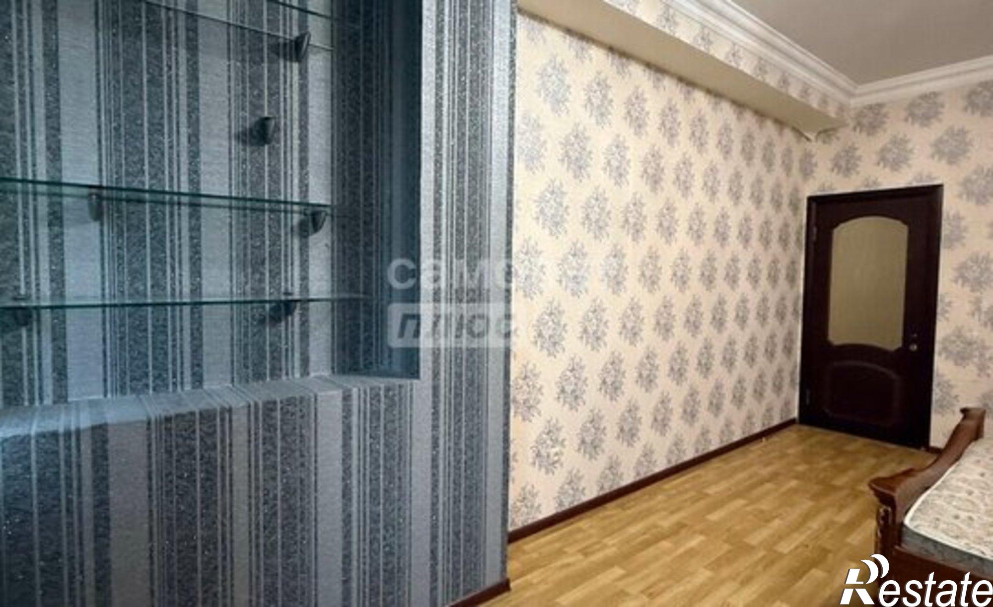 Купить квартиру за 9 300 000 рублей на пр-кт Петра 1, 109