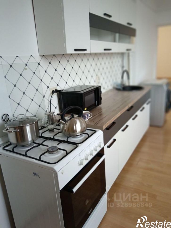 2-комн квартира ул Гайдара Гаджиева, 1Б,  д. 1Б