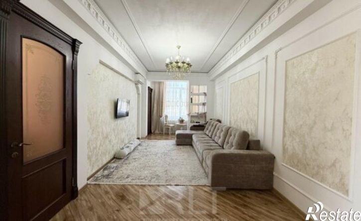 3-комн квартира ул Митарова, 3,  д. 3