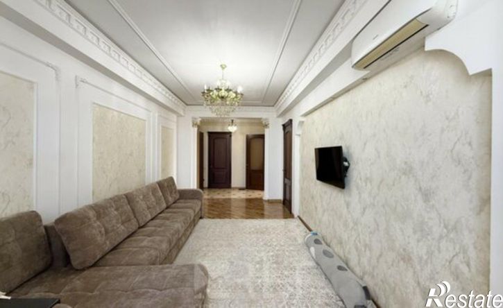 3-комн квартира ул Митарова, 3,  д. 3