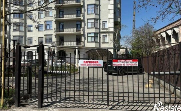 4-комн квартира ул Ирчи Казака, 14А,  д. 14А