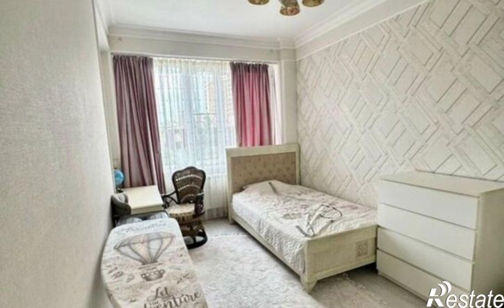 2-комн квартира ул Устарбекова, 6,  д. 6