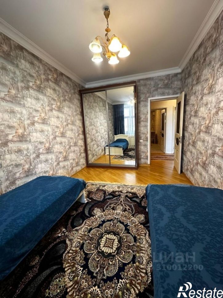 3-комн квартира ул Лаптиева, 63Г,  д. 63Г