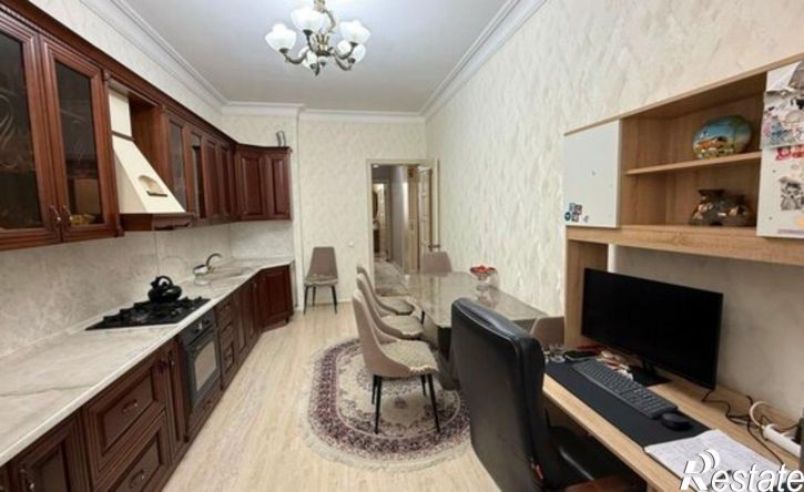2-комн квартира пр-кт Насрутдинова, 55 2,  д. 55 2,  к. 2