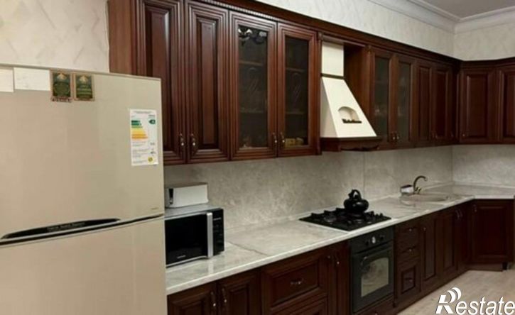 2-комн квартира пр-кт Насрутдинова, 55 2,  д. 55 2,  к. 2