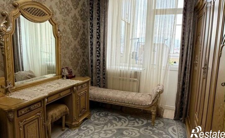 2-комн квартира пр-кт Насрутдинова, 55 2,  д. 55 2,  к. 2
