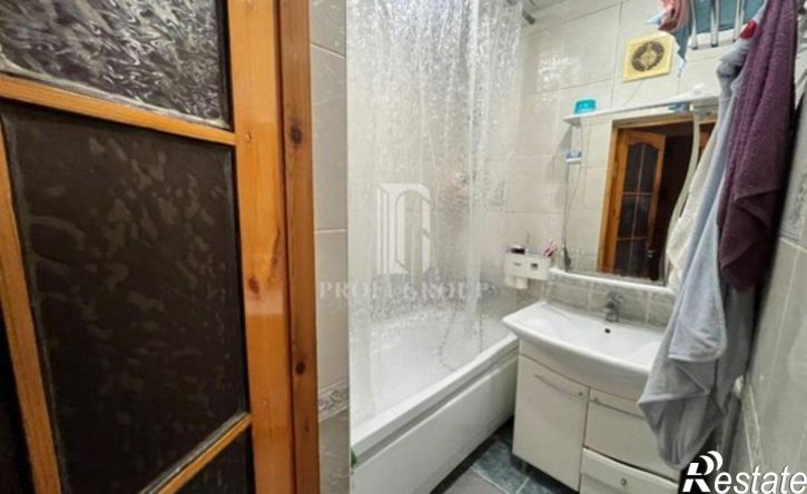 2-комн квартира пр-кт Петра 1, 50Р,  д. 50Р