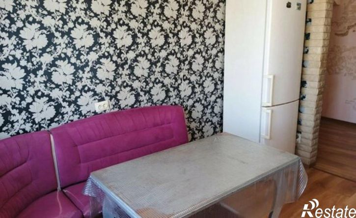 3-комн квартира ул Чеэров, 10,  д. 10