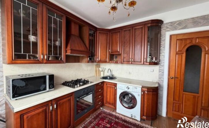 3-комн квартира пр-кт Петра 1, 49Л,  д. 49Л
