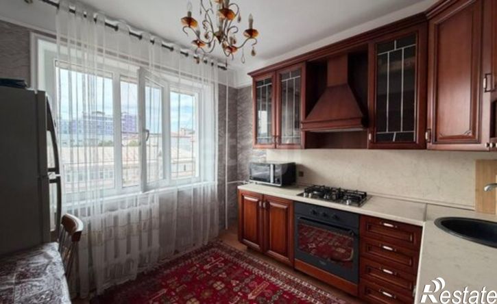 3-комн квартира пр-кт Петра 1, 49Л,  д. 49Л