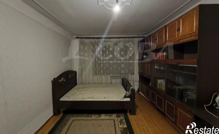 3-комн квартира улица Буганова, 17Г,  д. 17Г