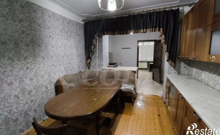 3-комн квартира улица Буганова, 17Г,  д. 17Г