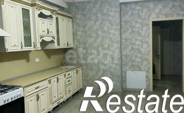 3-комн квартира проспект Насрутдинова, 111,  д. 111