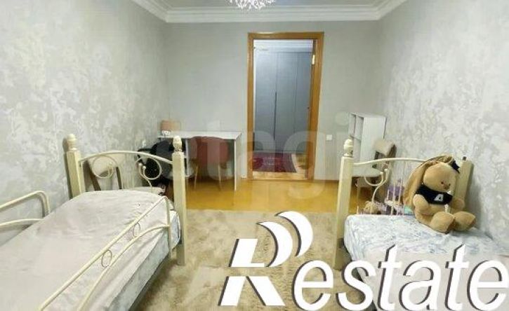 3-комн квартира улица Абдулхакима Исмаилова, 60,  д. 60