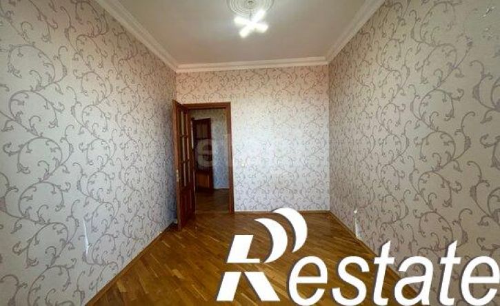 3-комн квартира улица Магомета Гаджиева, 206,  д. 206