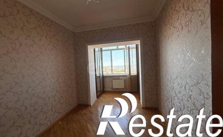 3-комн квартира улица Магомета Гаджиева, 206,  д. 206