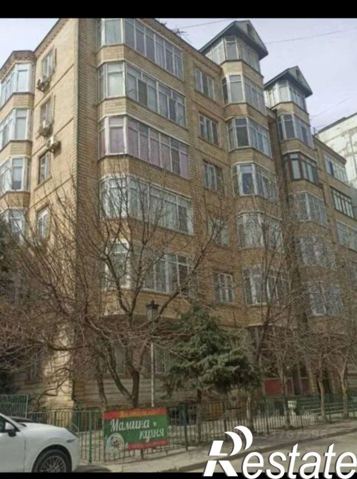 2-комн квартира улица Абубакарова, 110А,  д. 110А