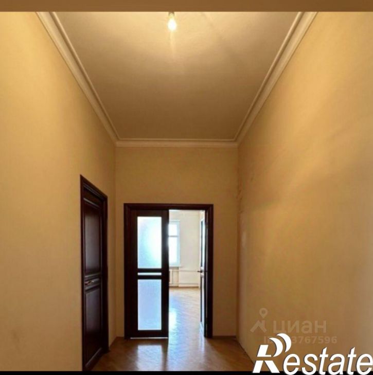 2-комн квартира улица Абубакарова, 110А,  д. 110А