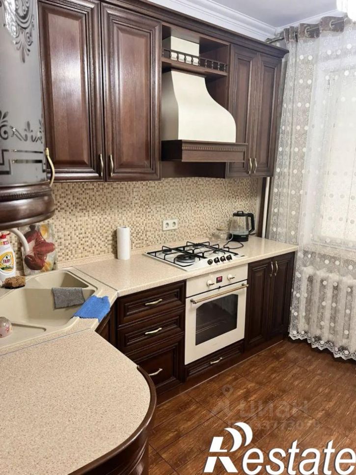 2-комн квартира улица Аскерханова, 1А,  д. 1А