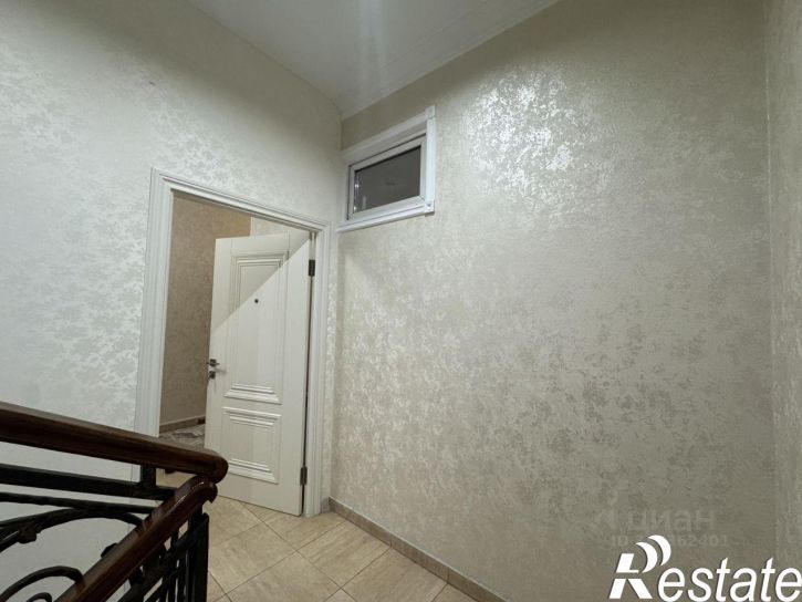 3-комн квартира улица Абубакарова, 106А,  д. 106А
