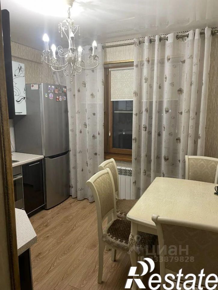 3-комн квартира проспект Али-Гаджи Акушинского, 28Б,  д. 28Б