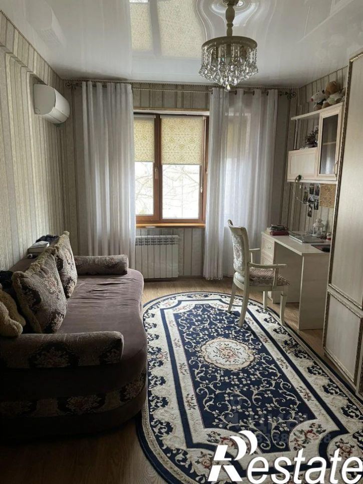 3-комн квартира проспект Али-Гаджи Акушинского, 28Б,  д. 28Б