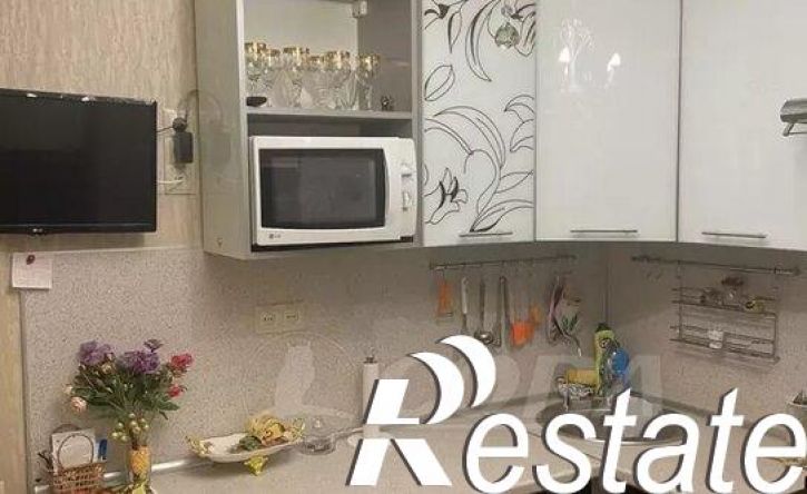 3-комн квартира проспект Али-Гаджи Акушинского, 28Б,  д. 28Б