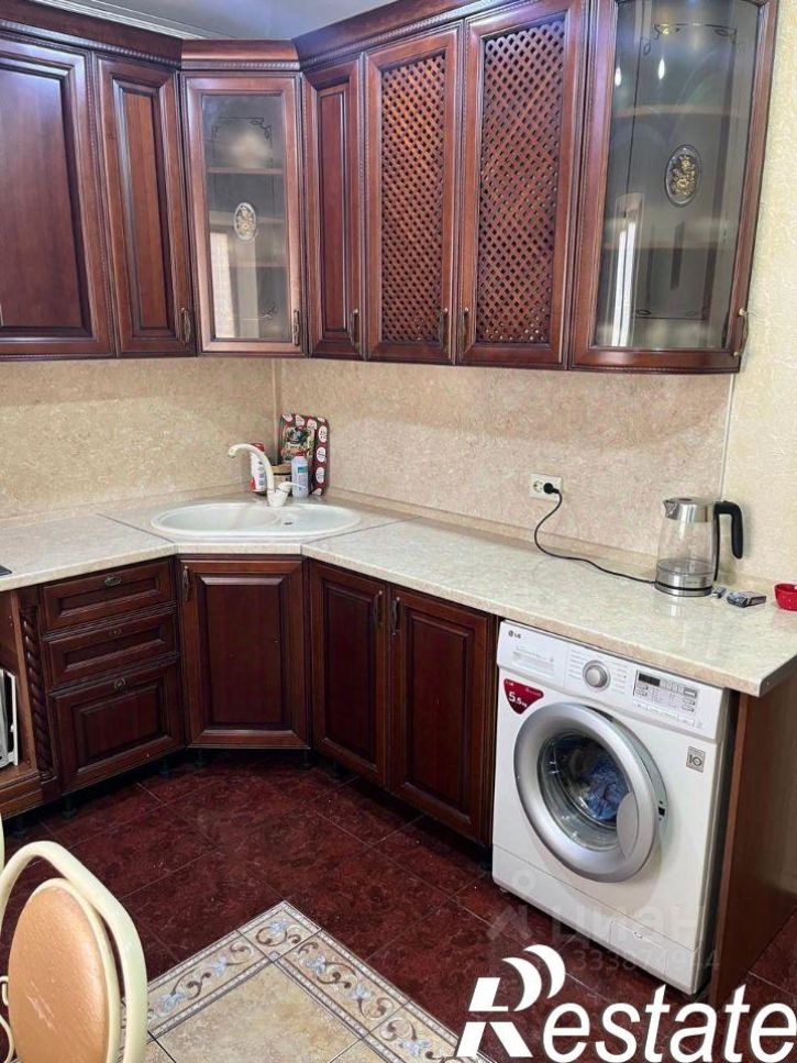 2-комн квартира улица Ю.Акаева, 27Б,  д. 27Б