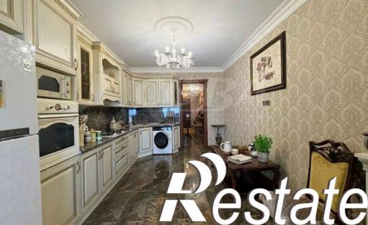 3-комн квартира улица Лаптиева, 53Б,  д. 53Б