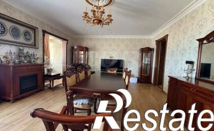 3-комн квартира улица Лаптиева, 53Б,  д. 53Б