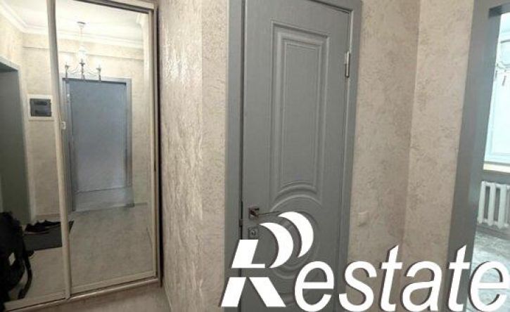 1-комн квартира улица Лаптиева, 57В,  д. 57В
