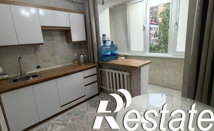 1-комн квартира улица Лаптиева, 57В,  д. 57В