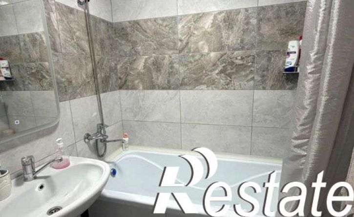 1-комн квартира улица Лаптиева, 57В,  д. 57В