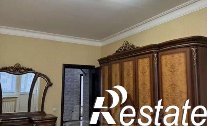 3-комн квартира проспект Насрутдинова, 55Б,  д. 55Б